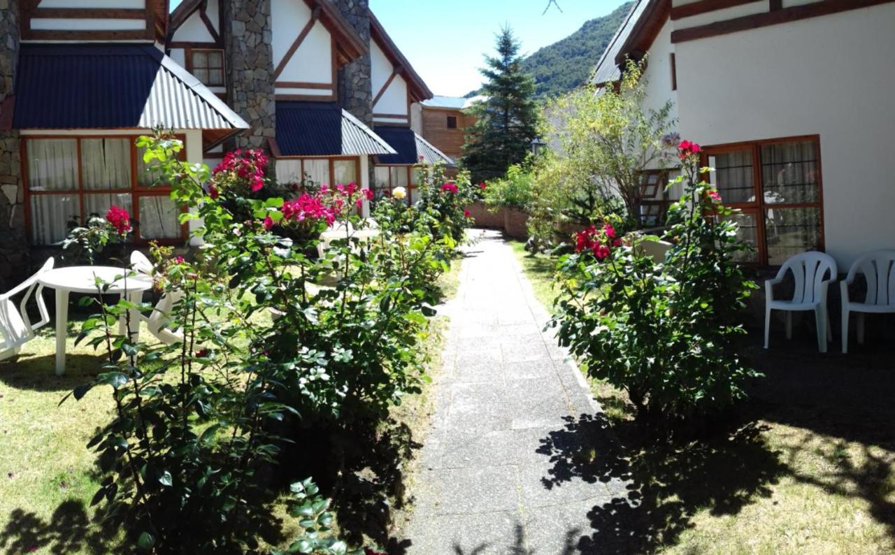 Cabanas Luz De Luna San Martín de los Andes Exterior foto